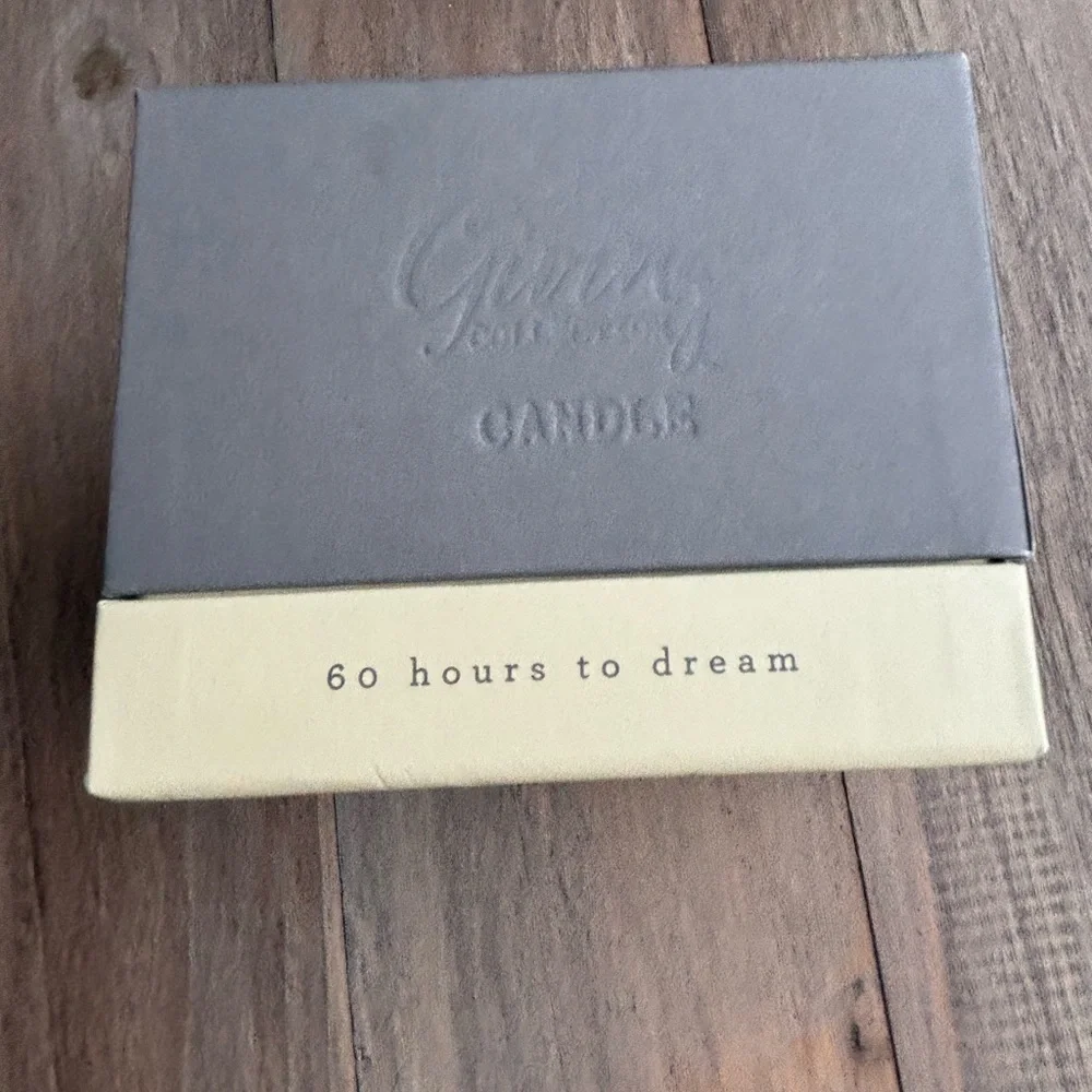 NIB Chamomile Shea butter Soy Blend candle